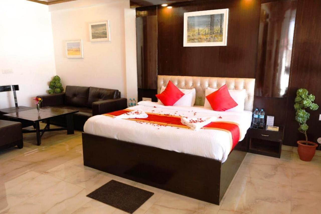 Surbee Resort Масурі Екстер'єр фото